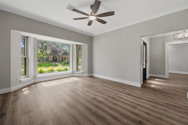 2903 Crystal Falls Drive, Kingwood, TX 77345