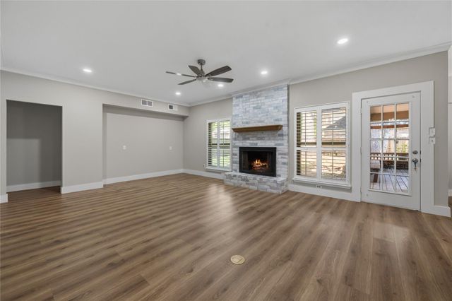 2903 Crystal Falls Drive, Kingwood, TX 77345