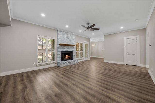 2903 Crystal Falls Drive, Kingwood, TX 77345