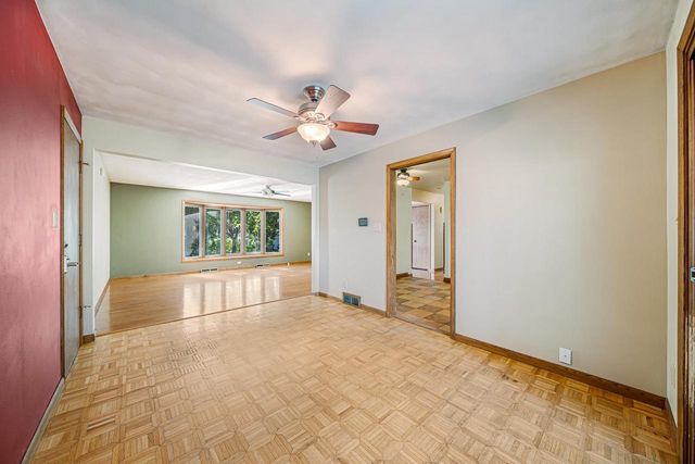 1708 N LINWOOD AVENUE, Appleton, WI 54914
