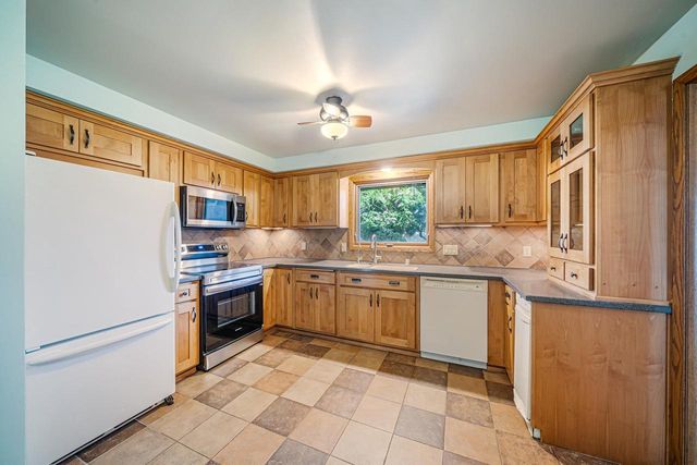 1708 N LINWOOD AVENUE, Appleton, WI 54914