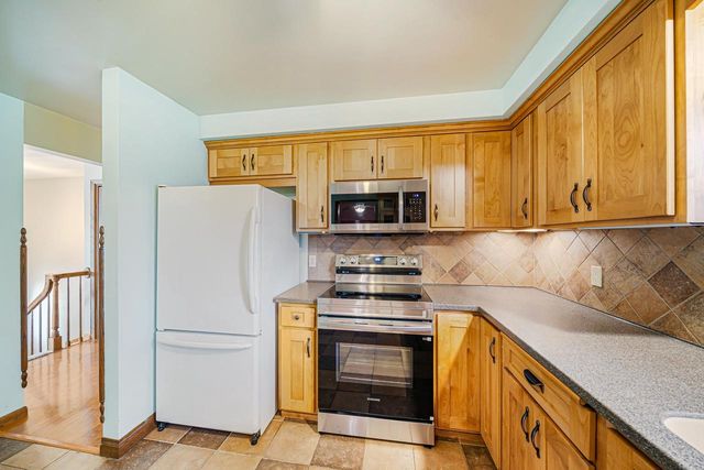 1708 N LINWOOD AVENUE, Appleton, WI 54914