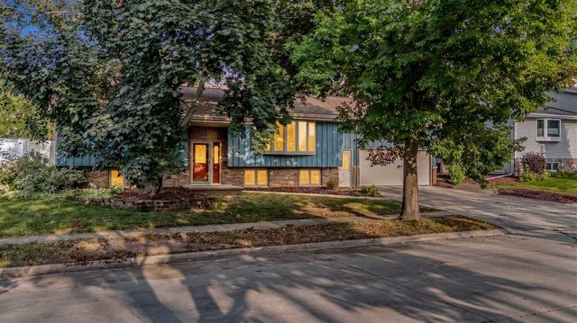 1708 N LINWOOD AVENUE, Appleton, WI 54914