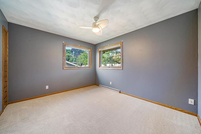 1708 N LINWOOD AVENUE, Appleton, WI 54914