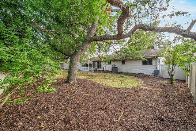 1708 N LINWOOD AVENUE, Appleton, WI 54914