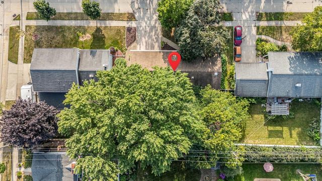 1708 N LINWOOD AVENUE, Appleton, WI 54914