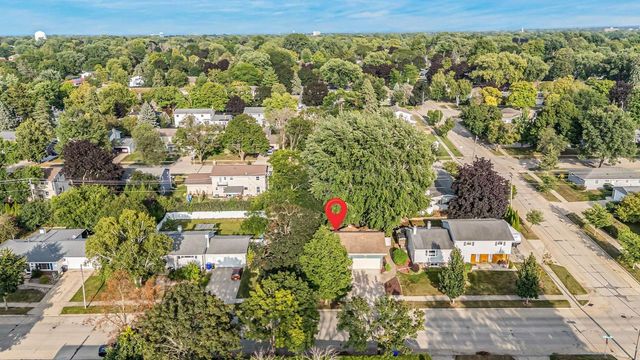 1708 N LINWOOD AVENUE, Appleton, WI 54914
