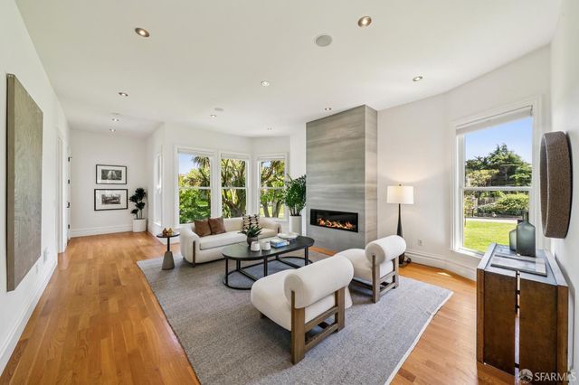 50 Carmelita Street, San Francisco, CA 94117