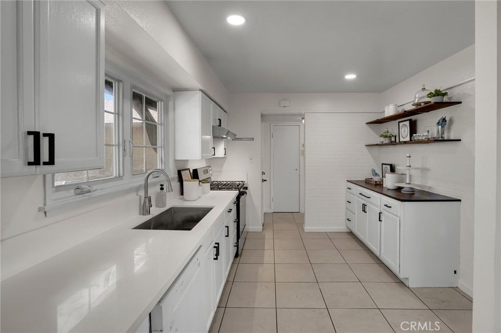 7321 Colombia Drive, Buena Park, CA 90620 — photo 2