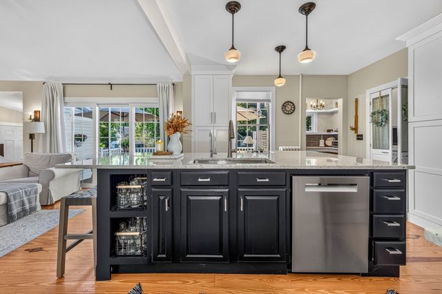 116 North Avenue, Attleboro, MA 02703