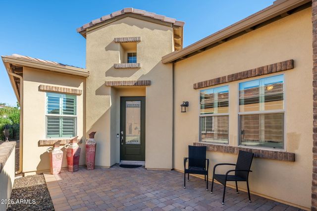 56 E CAMELLIA Way, Queen Creek, AZ 85140