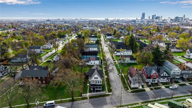 301 East North Street, Buffalo, NY 14204