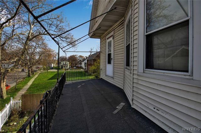 301 East North Street, Buffalo, NY 14204