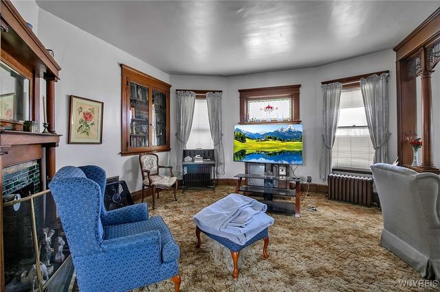 301 East North Street, Buffalo, NY 14204