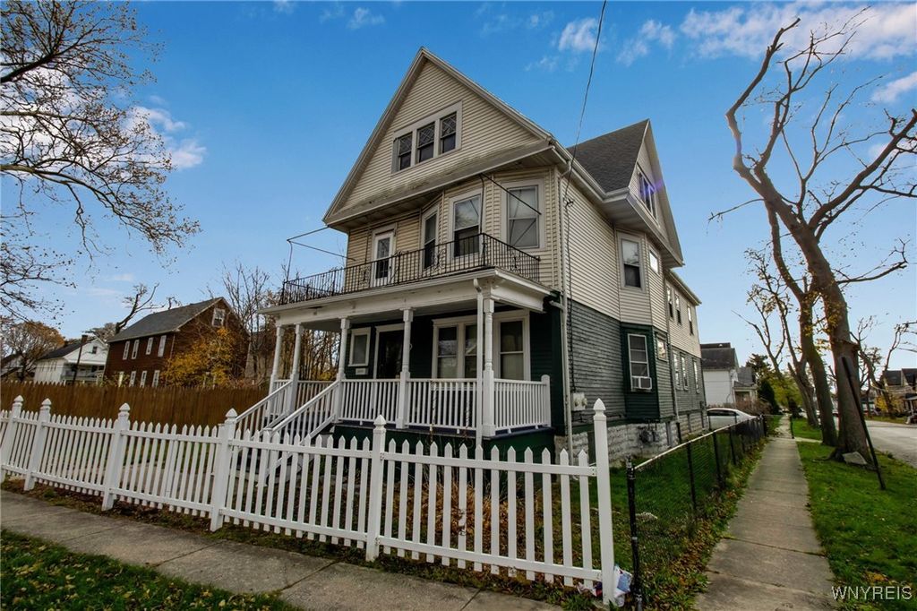 301 East North Street, Buffalo, NY 14204