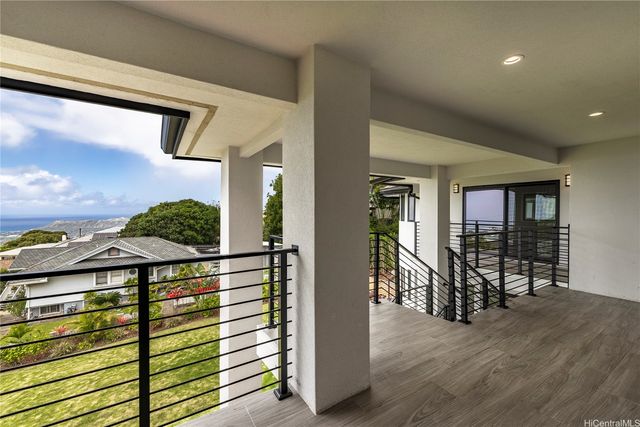 4556 Sierra Drive, Honolulu, HI 96816
