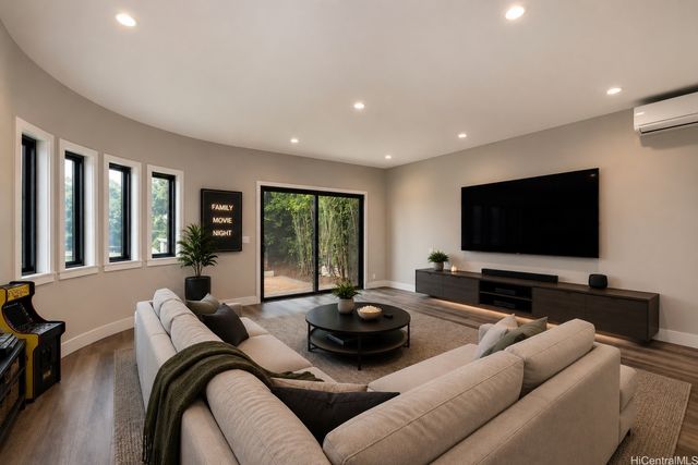 4556 Sierra Drive, Honolulu, HI 96816