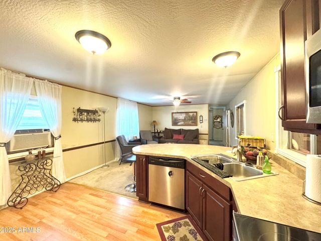 45 E Fairlane Road, Munds Park, AZ 86017