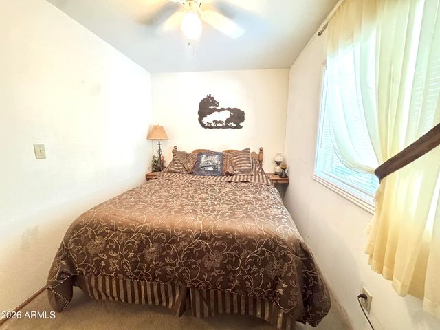 45 E Fairlane Road, Munds Park, AZ 86017