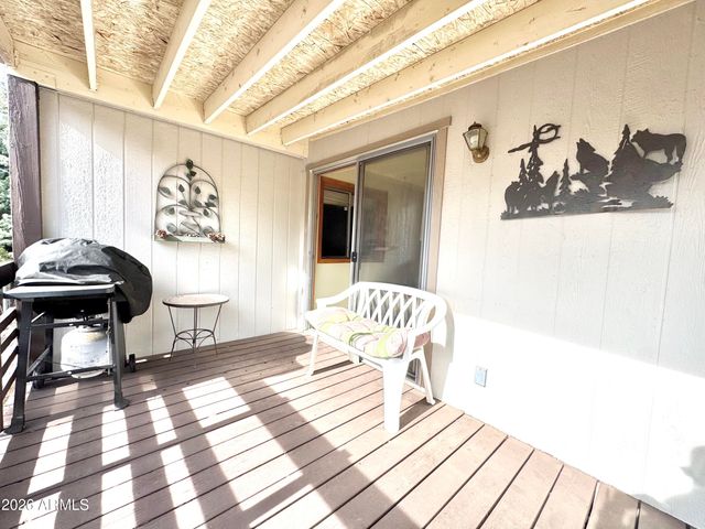 45 E Fairlane Road, Munds Park, AZ 86017