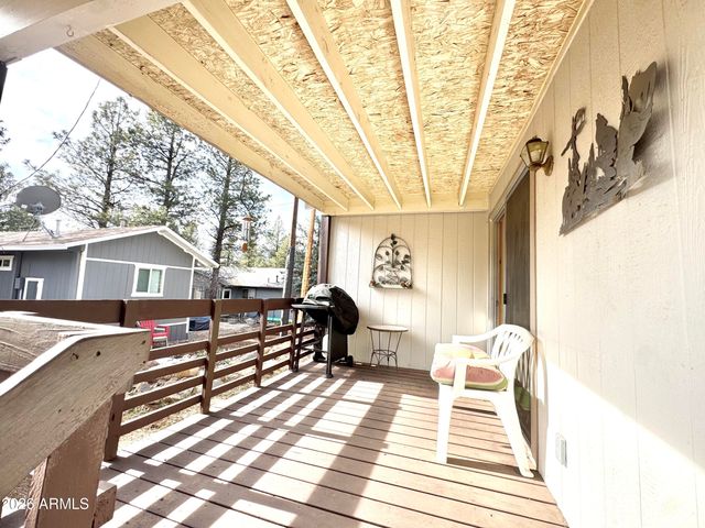 45 E Fairlane Road, Munds Park, AZ 86017