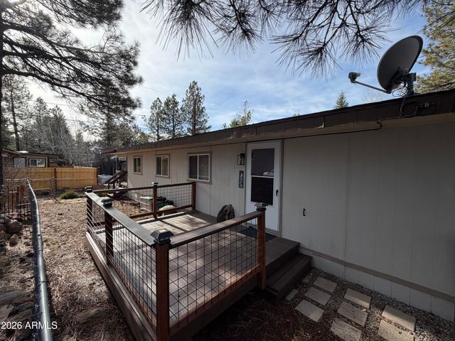 45 E Fairlane Road, Munds Park, AZ 86017