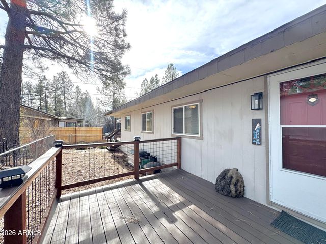 45 E Fairlane Road, Munds Park, AZ 86017