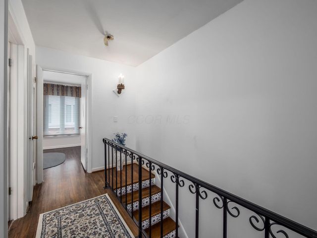 108 E Dublin Granville Road, O, Worthington, OH 43085