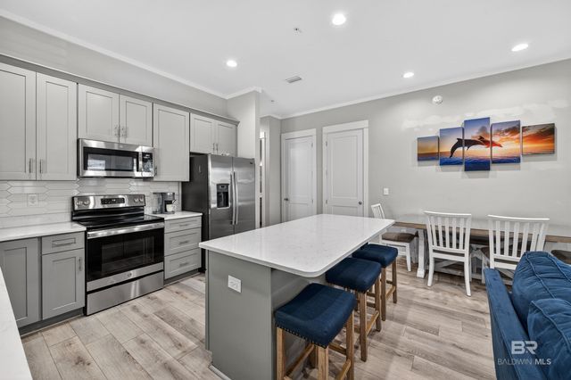 521 E 1st Avenue J, Gulf Shores, AL 36542