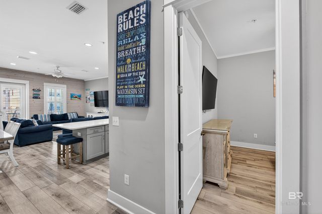 521 E 1st Avenue J, Gulf Shores, AL 36542