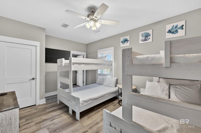 521 E 1st Avenue J, Gulf Shores, AL 36542