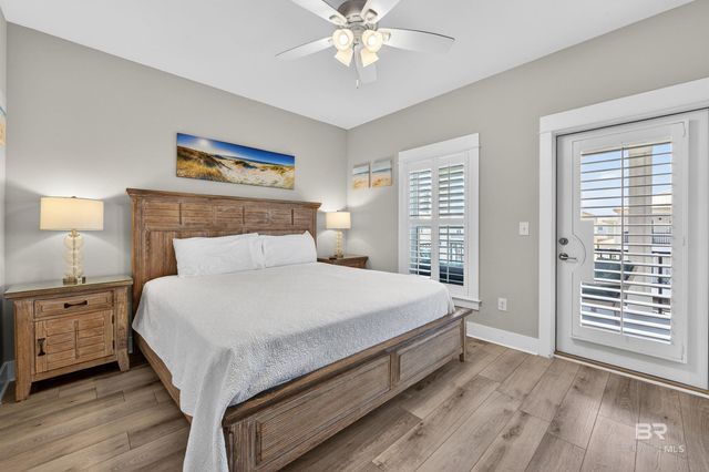 521 E 1st Avenue J, Gulf Shores, AL 36542