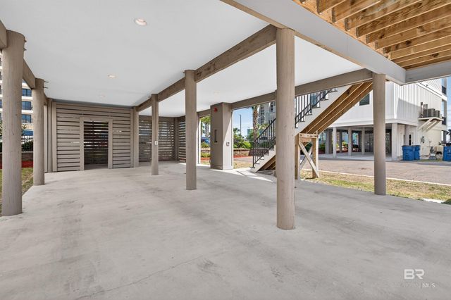 521 E 1st Avenue J, Gulf Shores, AL 36542
