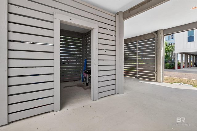521 E 1st Avenue J, Gulf Shores, AL 36542