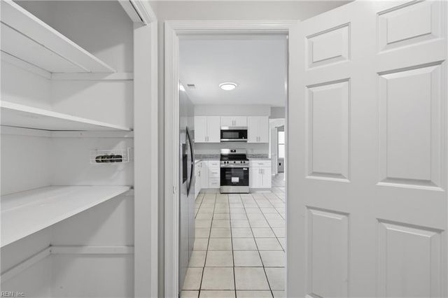 3704 Joppa LN, Virginia Beach, VA 23456