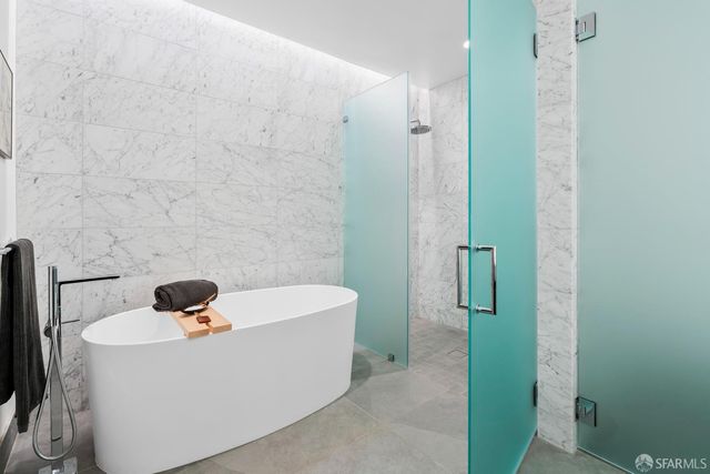 1 Bristol Court 206, San Francisco, CA 94130