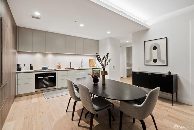 1 Bristol Court 206, San Francisco, CA 94130