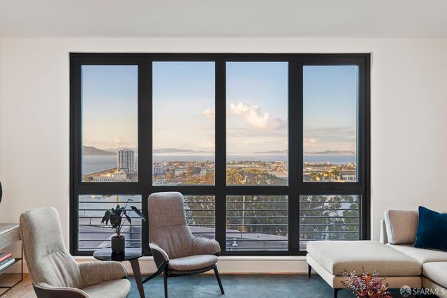 1 Bristol Court 206, San Francisco, CA 94130