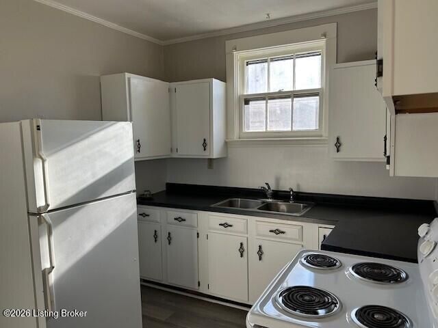 1637 Deerwood Ave, Louisville, KY 40205