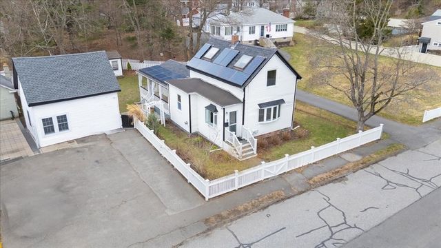 18 Sherman Pl, Woburn, MA 01801