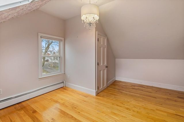 18 Sherman Pl, Woburn, MA 01801