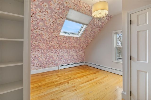 18 Sherman Pl, Woburn, MA 01801