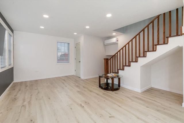 18 Sherman Pl, Woburn, MA 01801