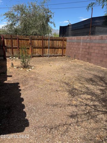 4138 E Desert Place, Tucson, AZ 85712