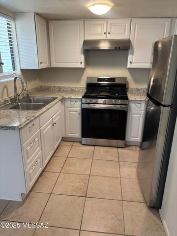 4138 E Desert Place, Tucson, AZ 85712