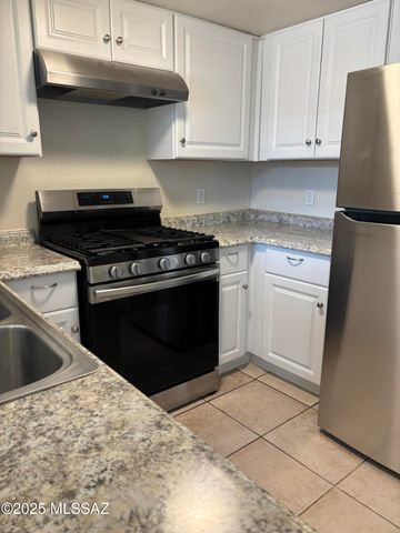 4138 E Desert Place, Tucson, AZ 85712