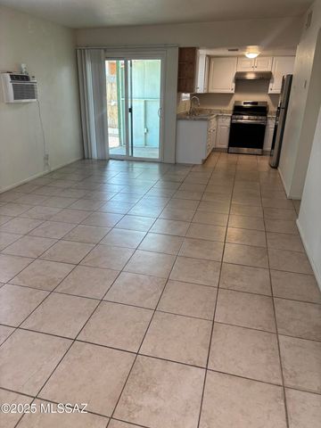 4138 E Desert Place, Tucson, AZ 85712