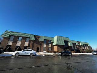 7350 W COLLEGE Drive 203, Palos Heights, IL 60463