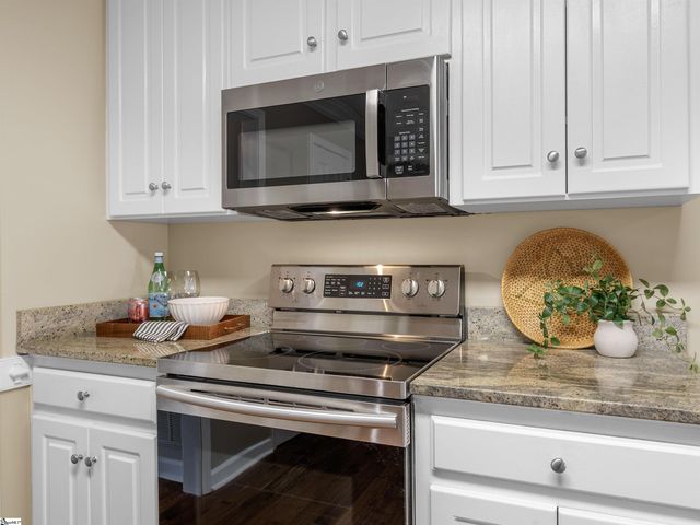 404 Grayson Drive, Moore, SC 29369