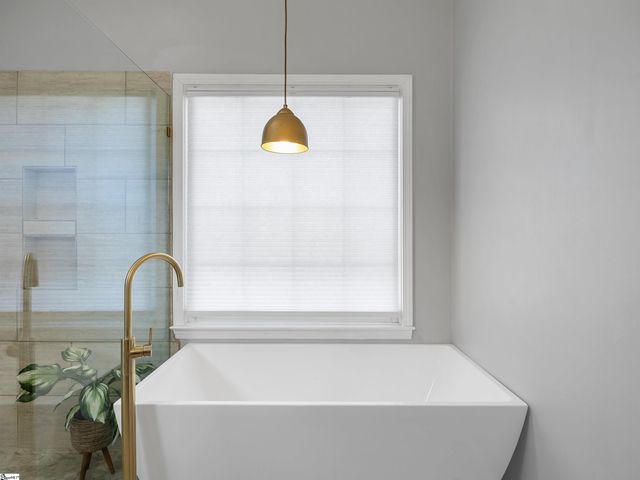 404 Grayson Drive, Moore, SC 29369